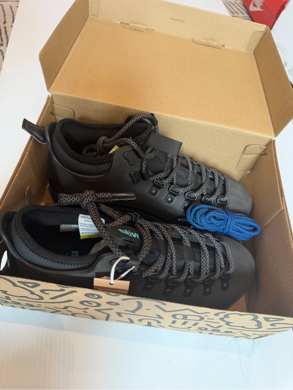 Men's or Woman's Light weight Boot in Jiffy Black